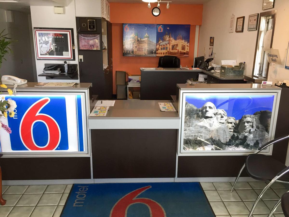 Motel 6-Mitchell, Sd Eksteriør billede