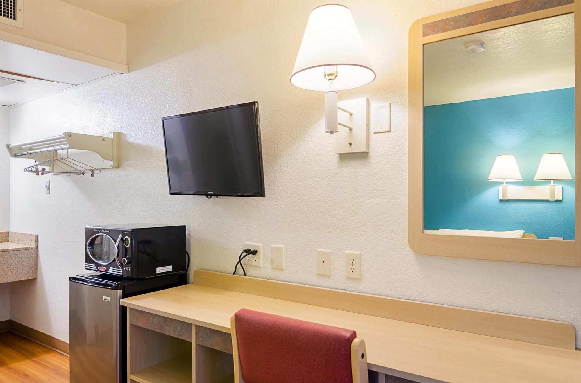 Motel 6-Mitchell, Sd Eksteriør billede
