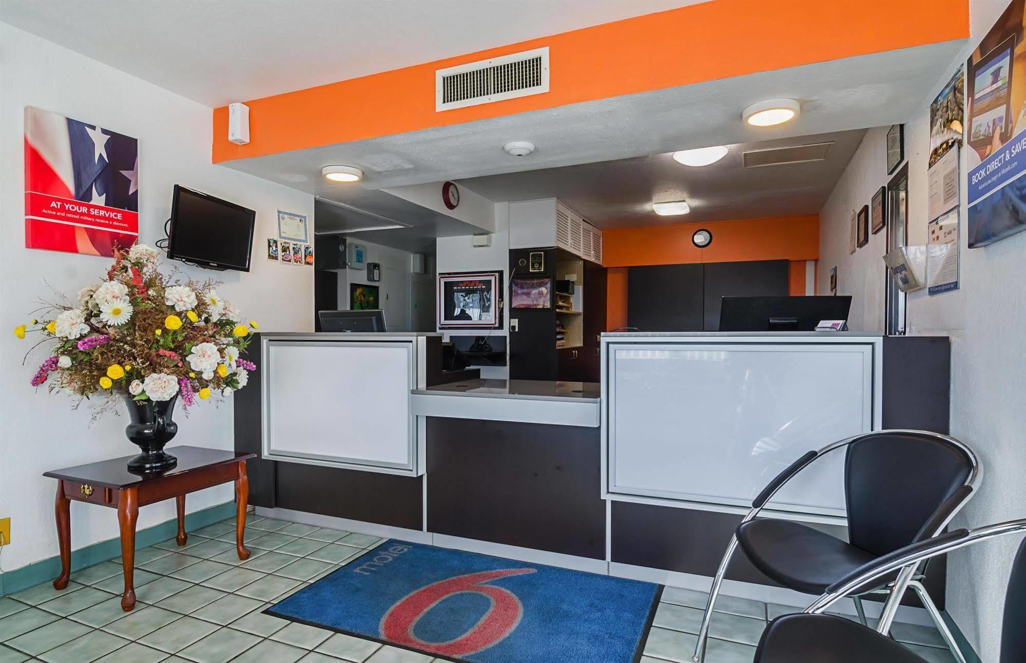 Motel 6-Mitchell, Sd Eksteriør billede