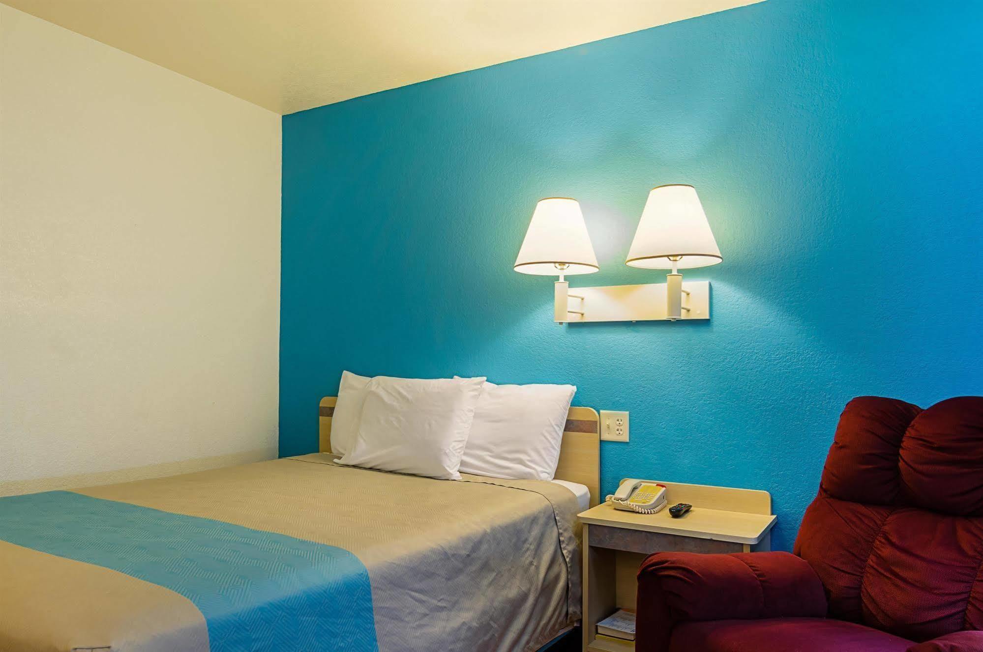 Motel 6-Mitchell, Sd Eksteriør billede